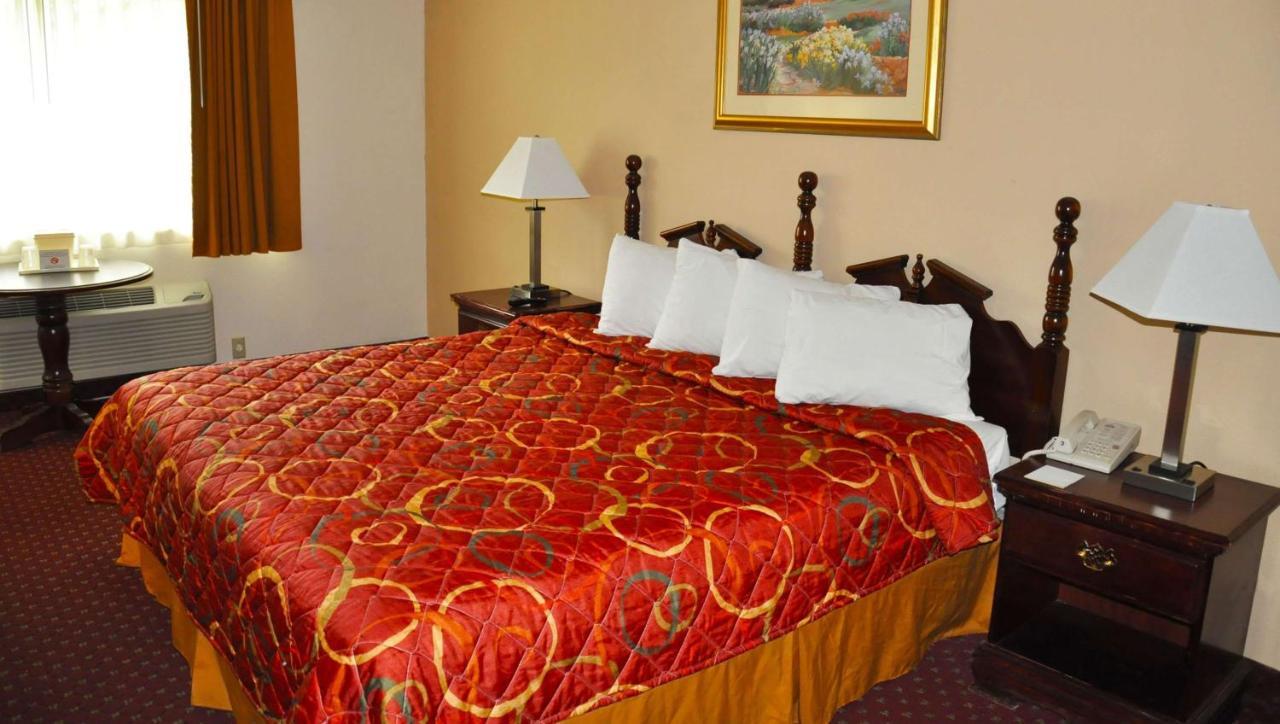 Magnuson East Hotel